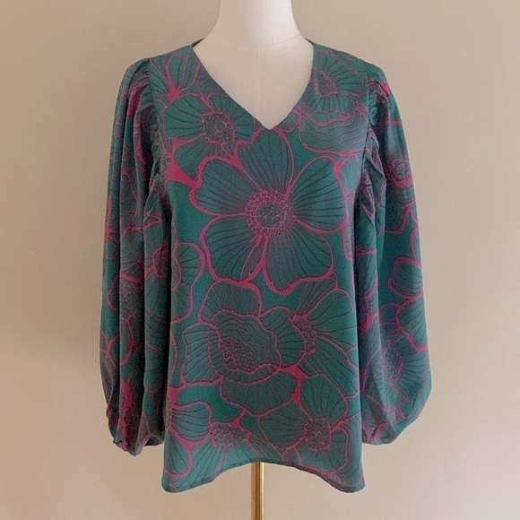 Periwinkle Collection Poly Puff Sleeves Blouse - Picture 1 of 6